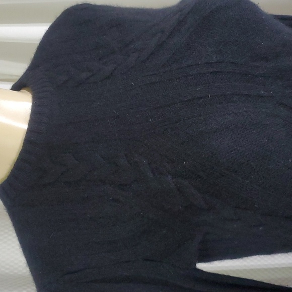 Aqua Women’s Gray 100% Cashmere Sweater Bell Sleeves Size S - Picture 4 of 10